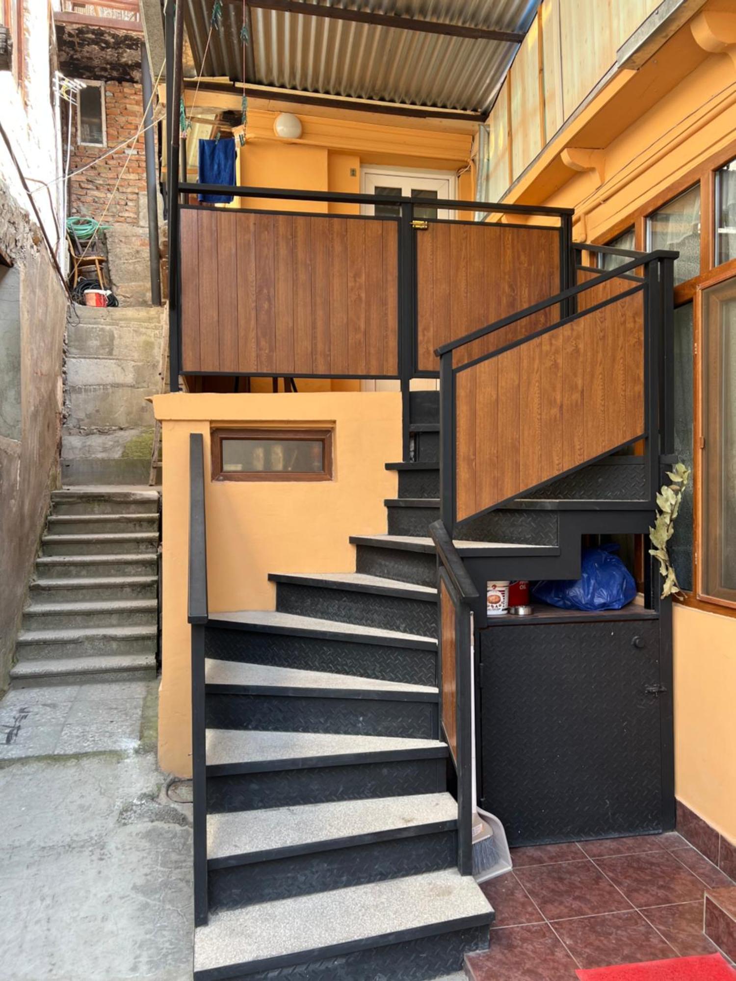 Guest House ボルジョミ エクステリア 写真